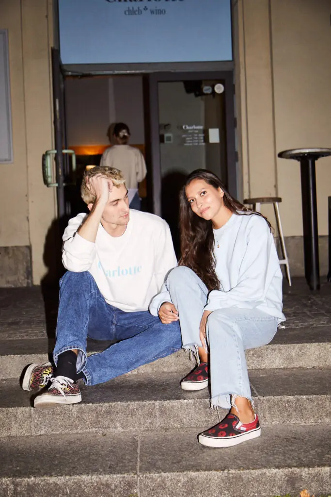 Sweatshirt The Odder Side x Charlotte Blue
